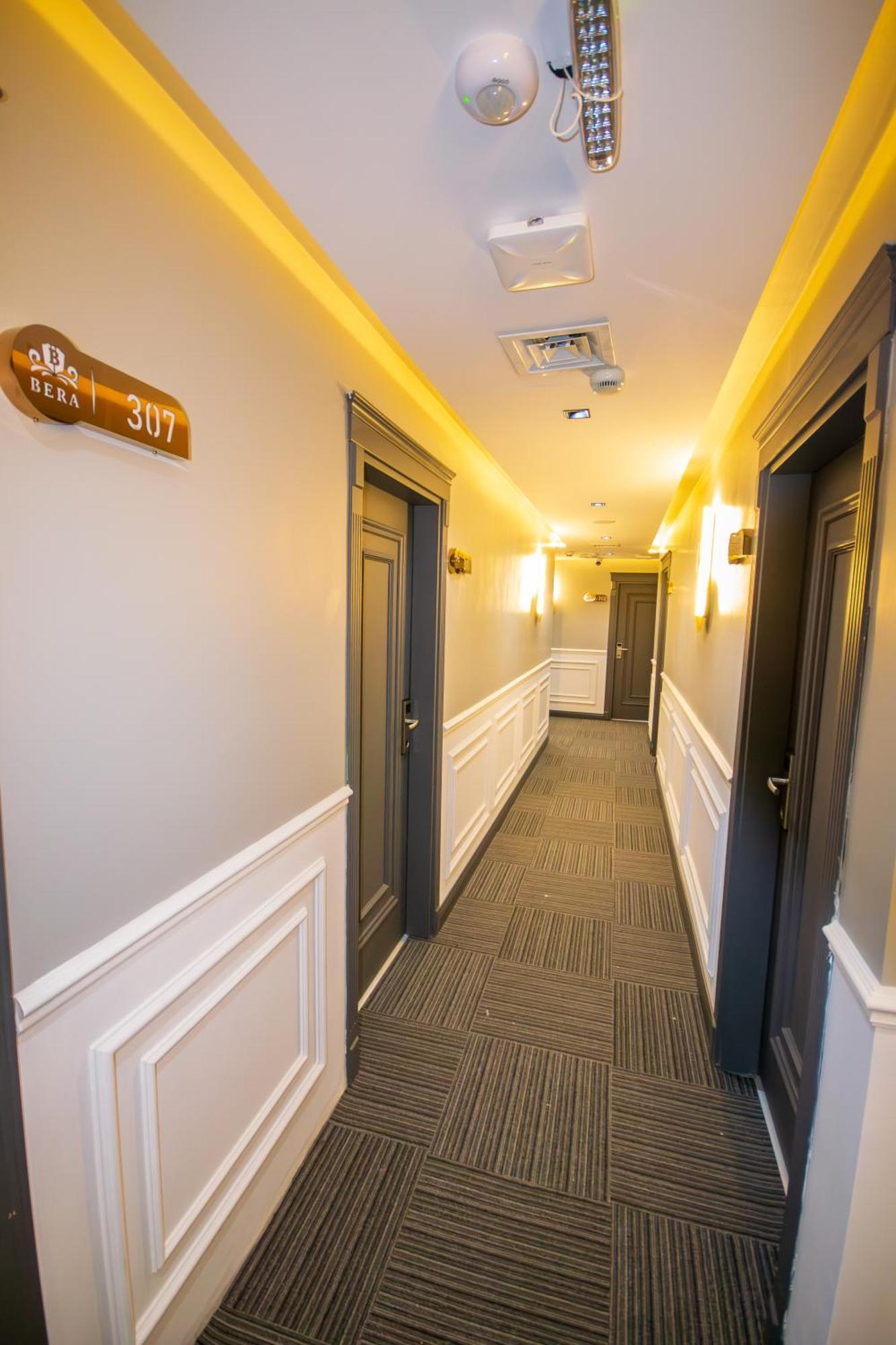 Bera Airport Hotel Arnavutkoy Экстерьер фото